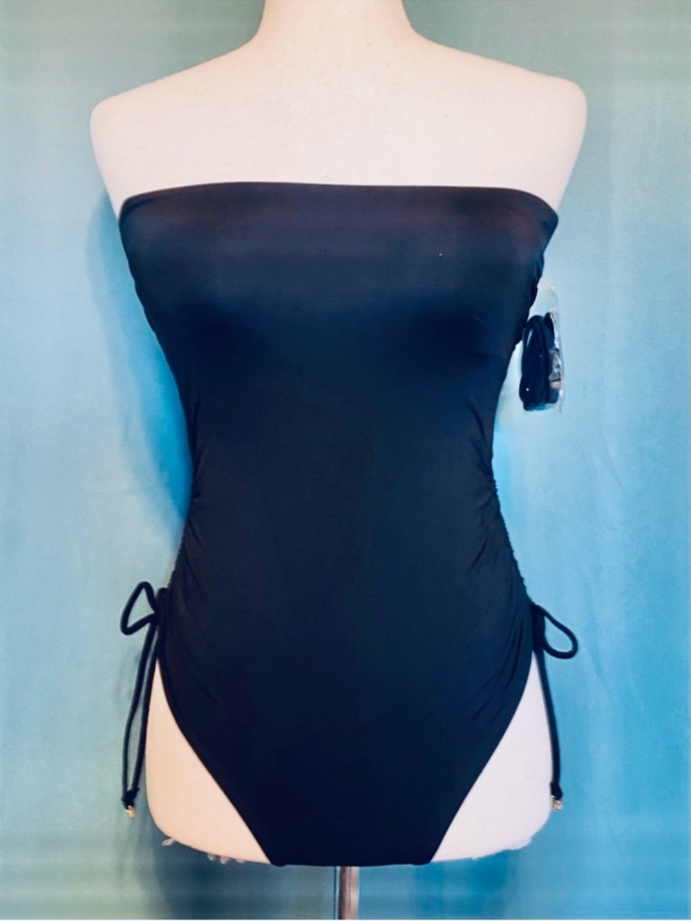 Victoria Secret Swim Essential Strapless Ruched One Piece NWT M